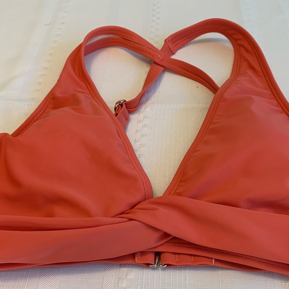 EUC CUPSHE Coral Halter Bikini Festival Top Spring Sun-Ready Size L - Picture 2 of 5